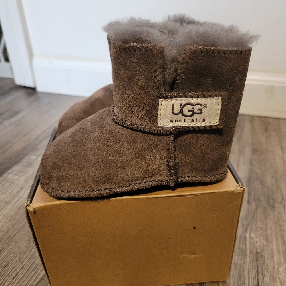 UGG Baby ERIN moccasins in gray size M